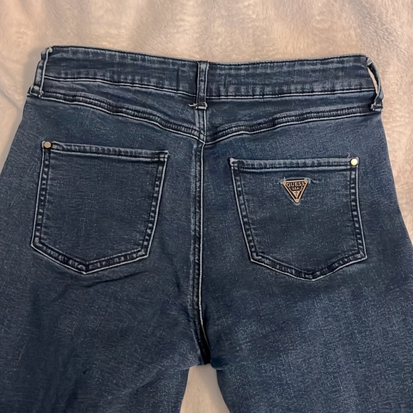 Guess jeans size 29 (8) no pockets in front only in back. In great shape! - Picture 6 of 7